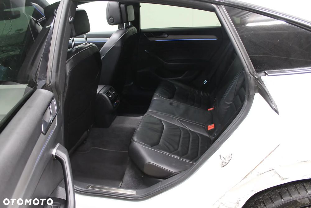 Volkswagen Arteon 2.0 TSI 4Motion DSG R-Line - 12