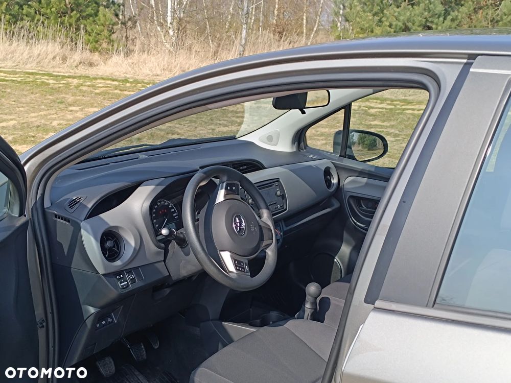 Toyota Yaris - 7