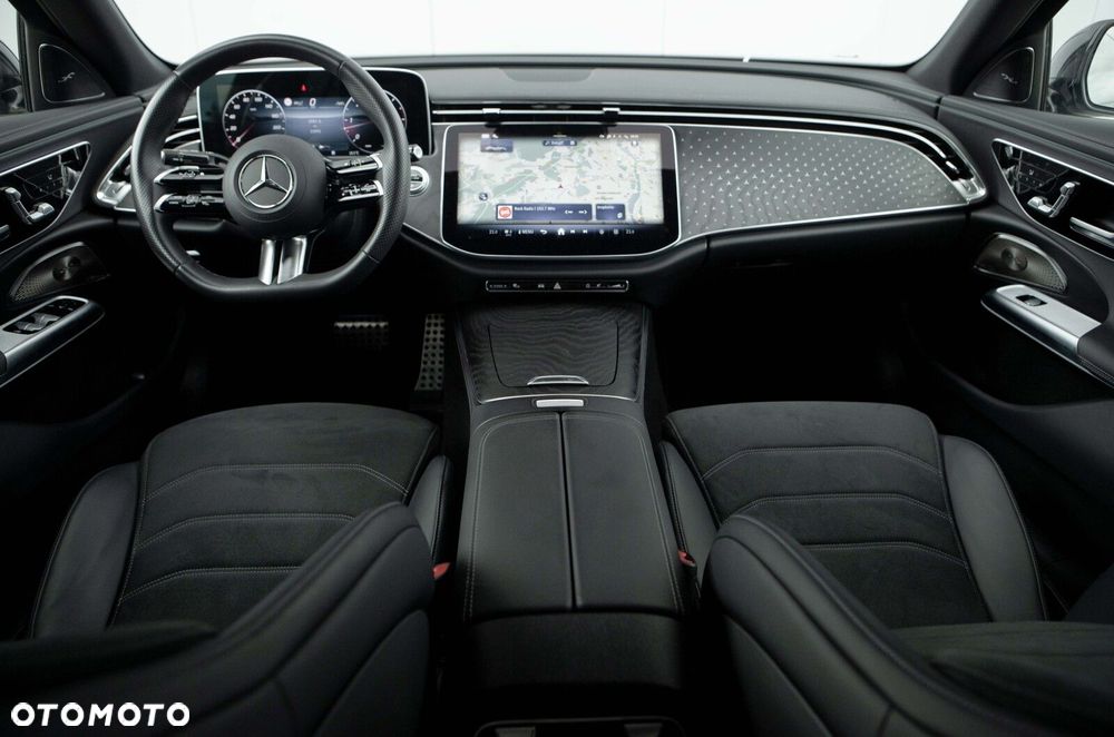 Mercedes-Benz Klasa E 220 d mHEV 4-Matic AMG 9G-Tronic - 26