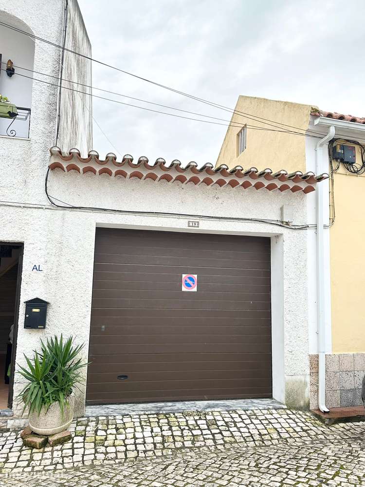 MORADIA T1 para remodelação TOTAL em VALADA, no CARTAXO - Grande imagem: 3/13