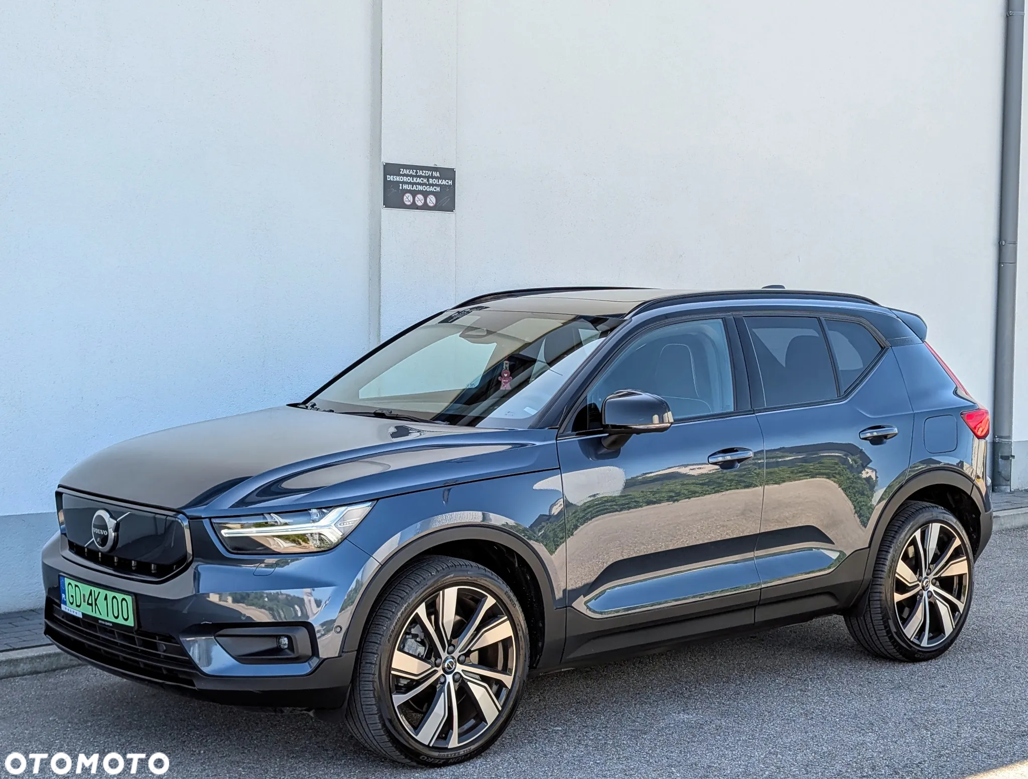 Volvo XC 40 82kWh P8 Recharge AWD Pro - 11