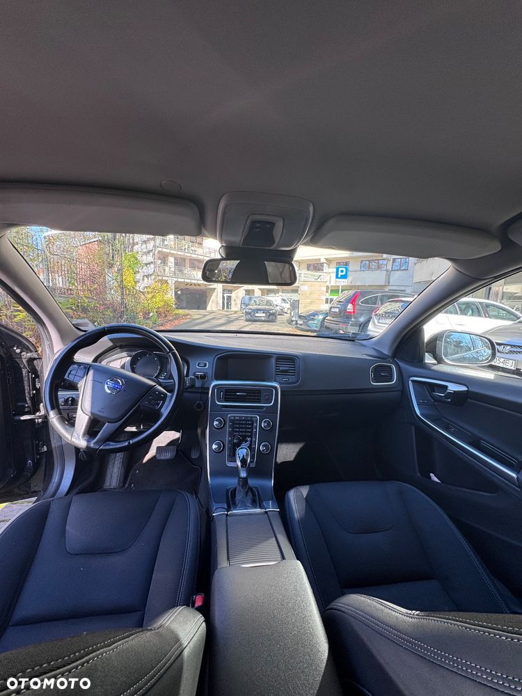 Volvo S60 D4 Drive-E Momentum - 8