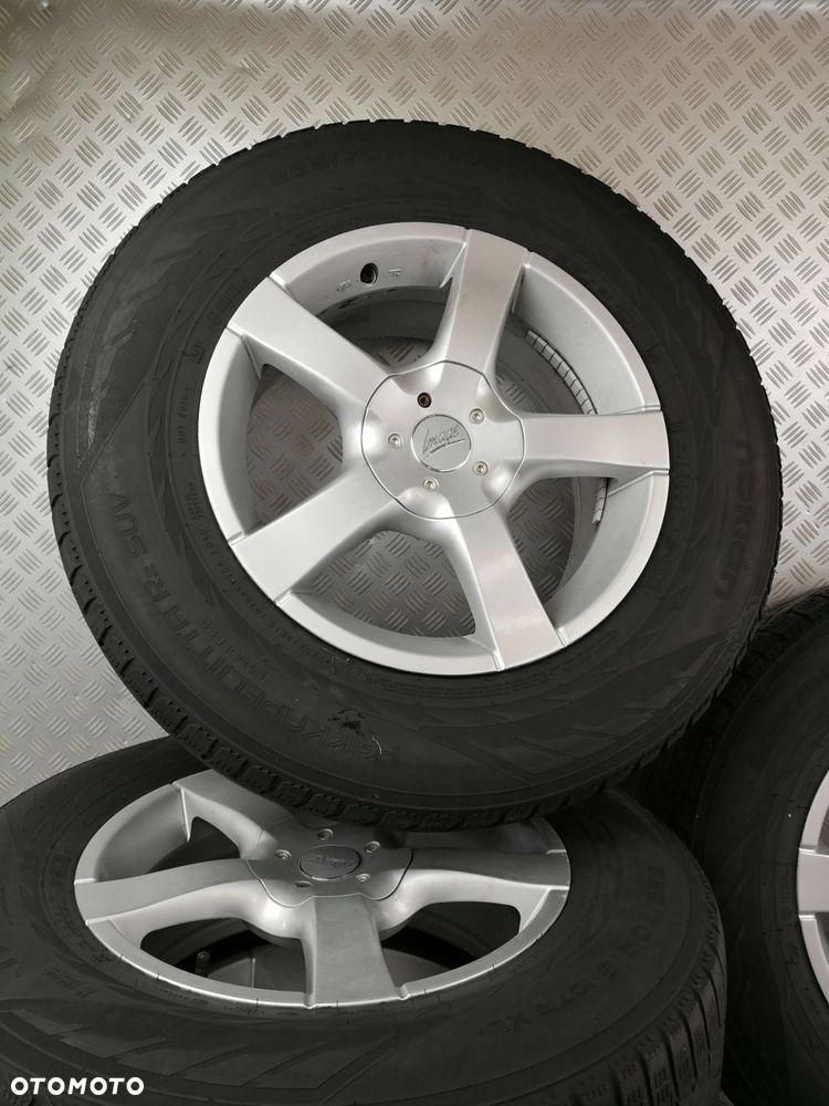 16X7 5X114,3 ET45 felgi aluminiowe 225/70R16 zima SUZUKI GRAND VITARA II 2 - 2