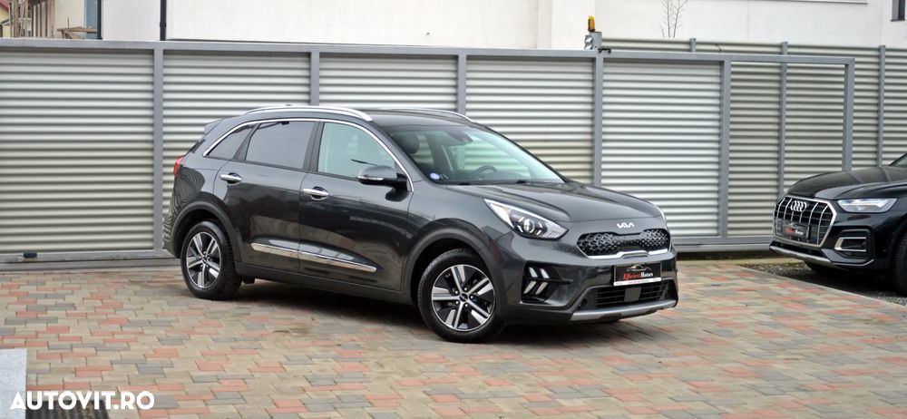 Kia Niro 1.6 GDI PHEV 2WD OPF Aut. Spirit - 12