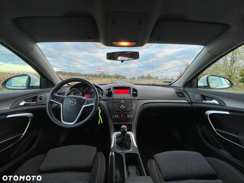 Opel Insignia 2.0 CDTI - 11