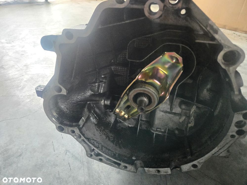 AUDI A4 B5 VW PASSAT B5 B5FL SKODA SUPERB I 1,9 TDI SKRZYNIA BIEGÓW 5 - 2