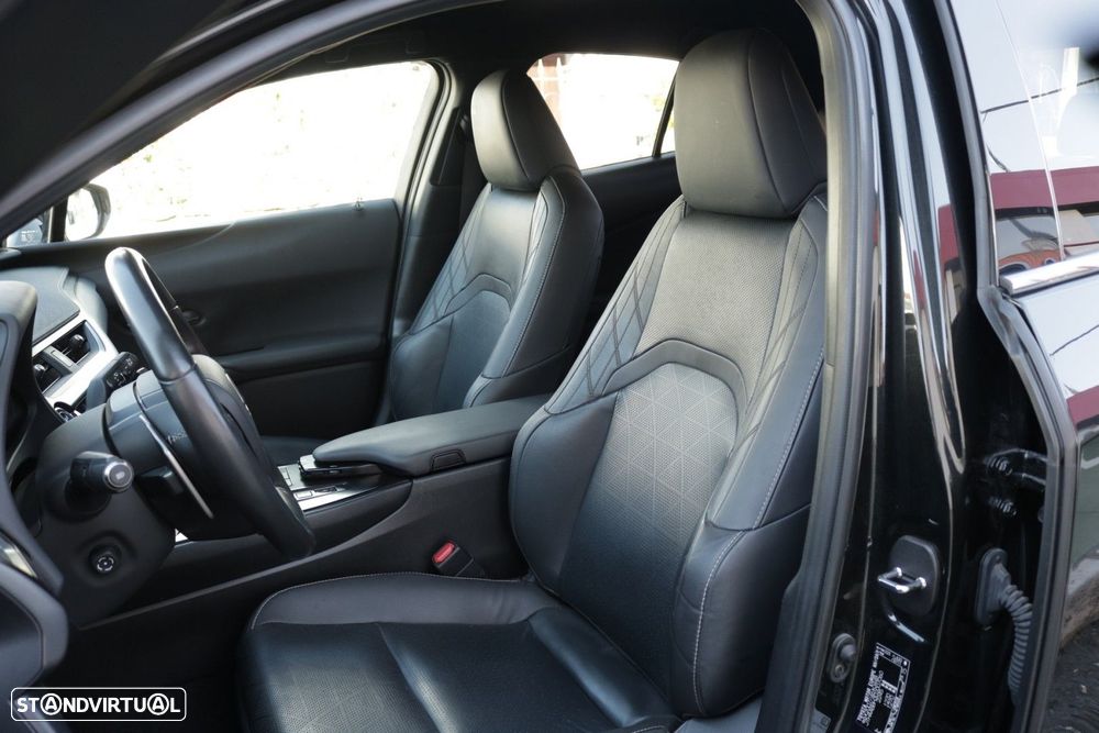 Lexus UX 300e Premium - 19