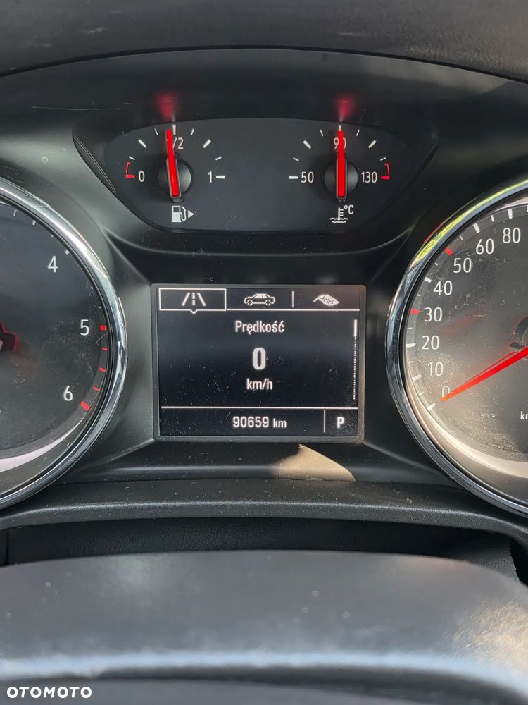 Opel Insignia 2.0 CDTI Enjoy S&S - 26
