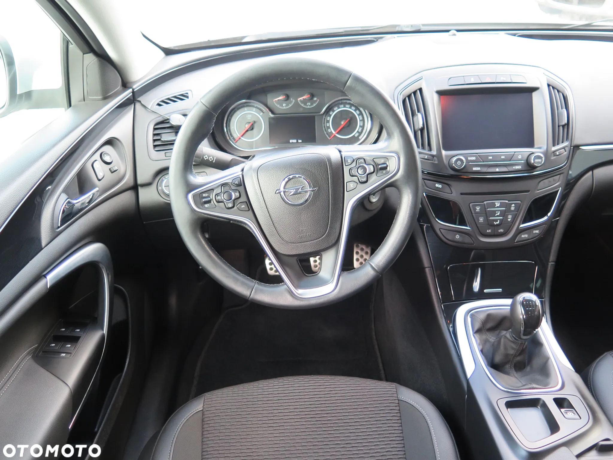 Opel Insignia 2.0 CDTI Cosmo S&S - 11