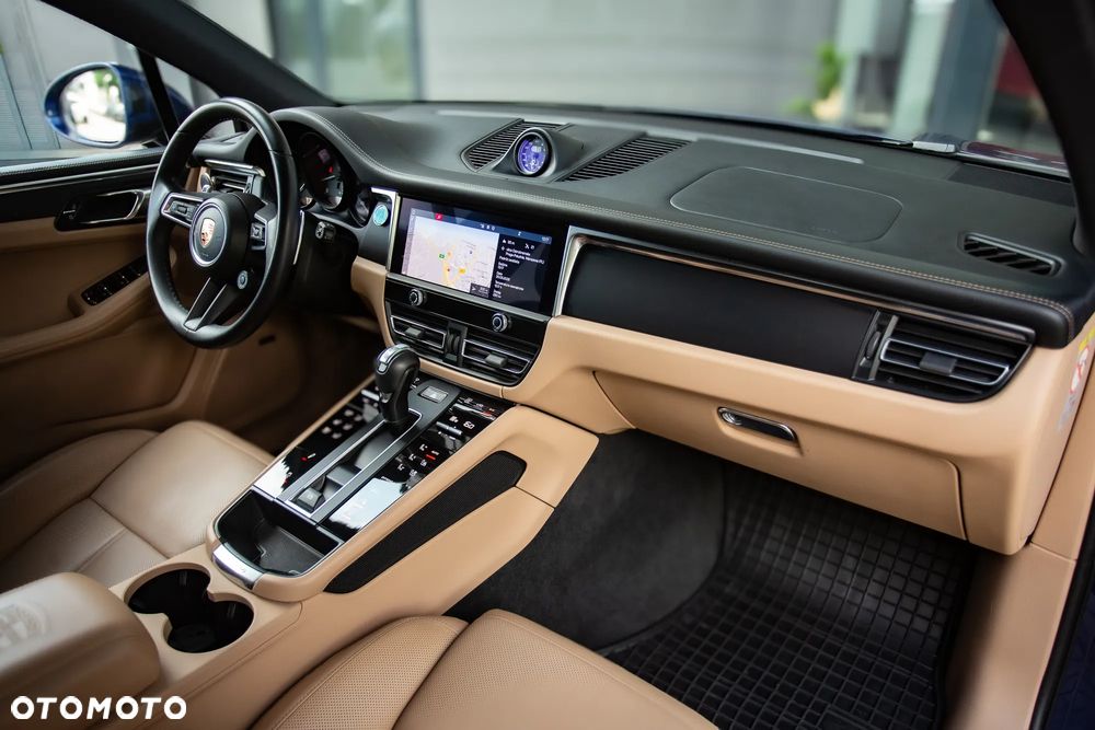Porsche Macan T - 26