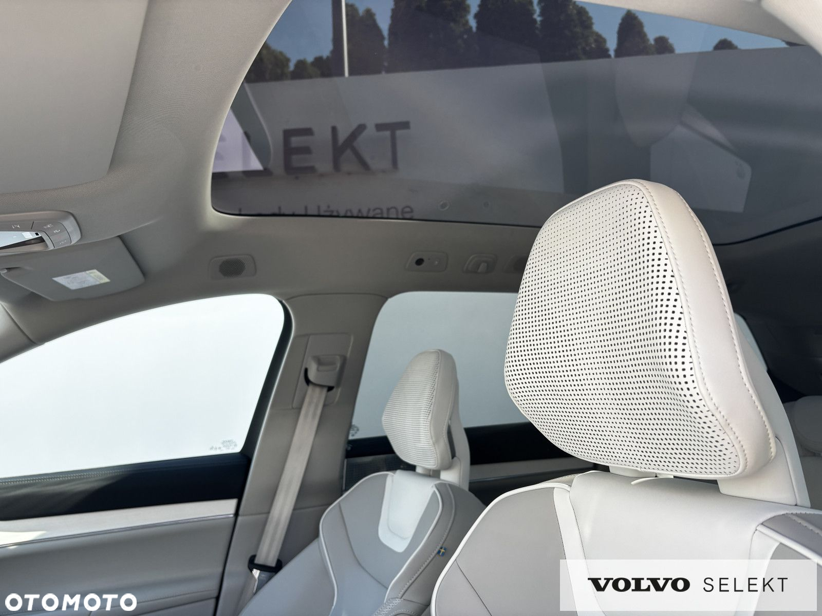 Volvo EX90 - 14