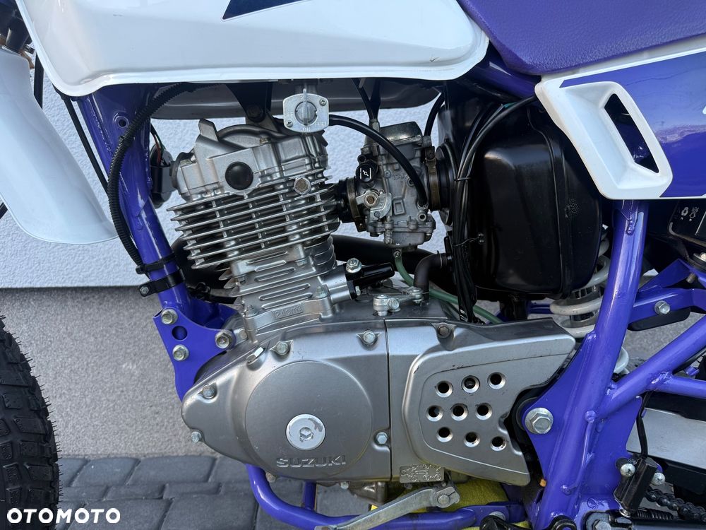Suzuki DR - 23