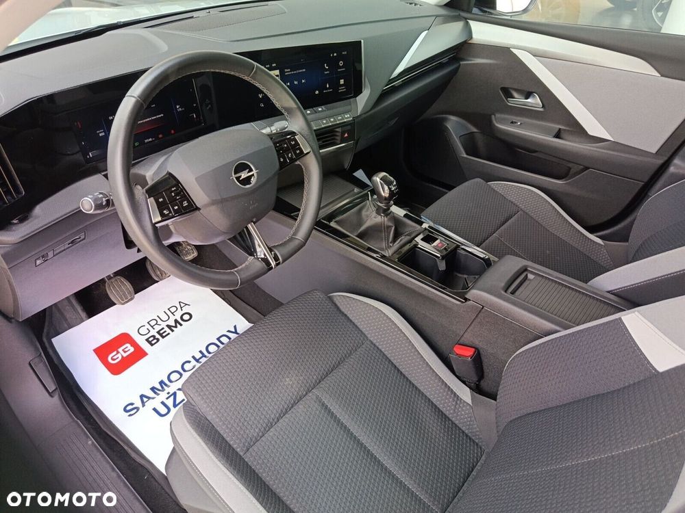 Opel Astra 1.2 T Edition S&S - 10