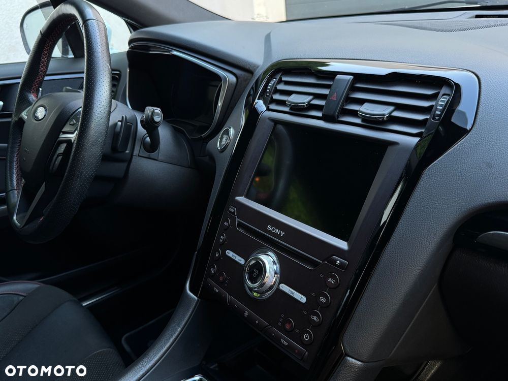 Ford Mondeo 2.0 EcoBlue Allrad ST-Line - 24