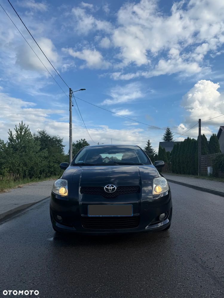 Toyota Auris 2.0 D-4D Sol - 2