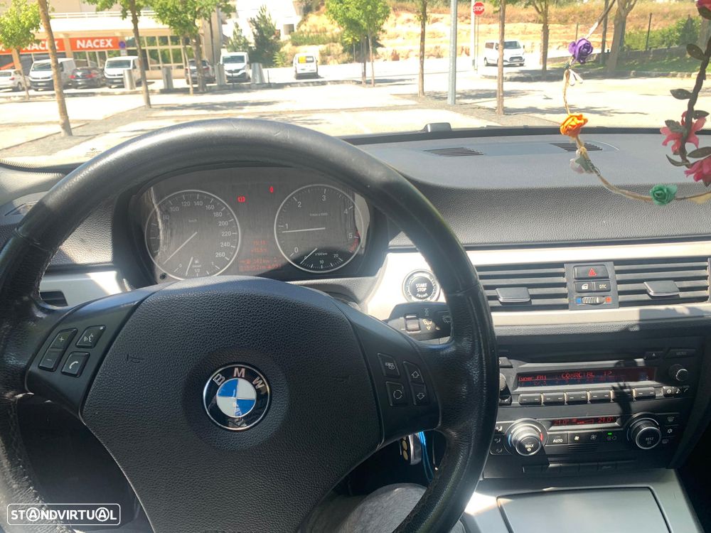 BMW 318 d DPF Edition Sport - 4