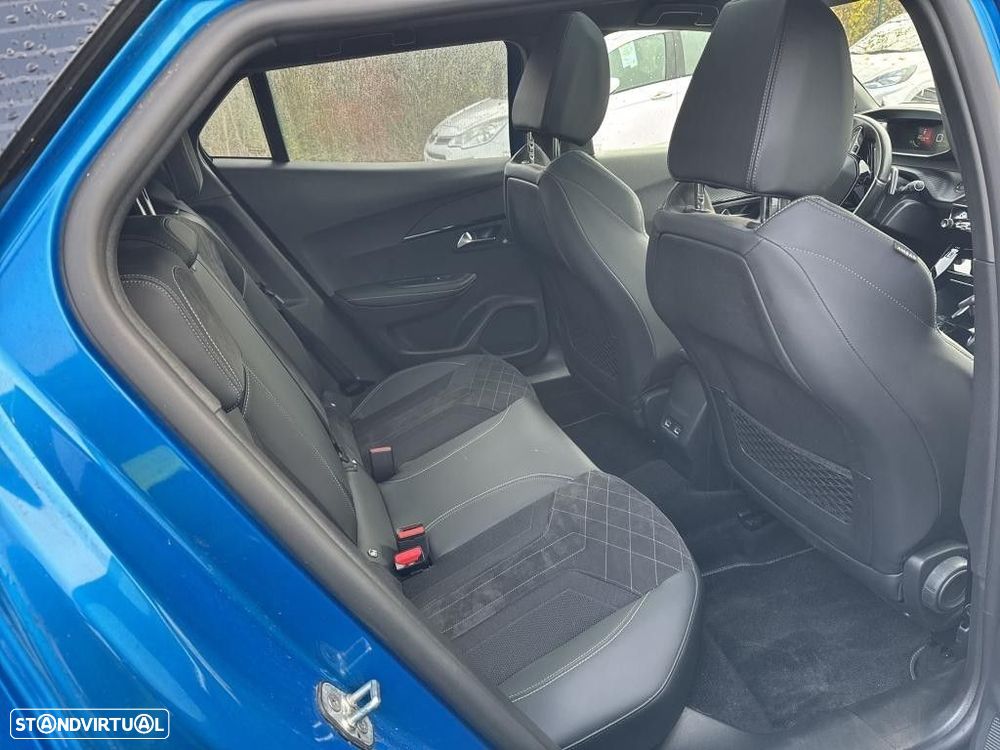 Peugeot 2008 1.2 PureTech GT Pack EAT8 - 6