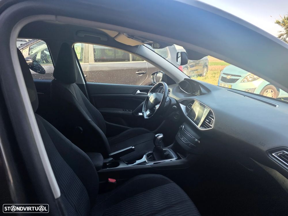 Peugeot 308 SW 1.6 BlueHDi Allure - 11