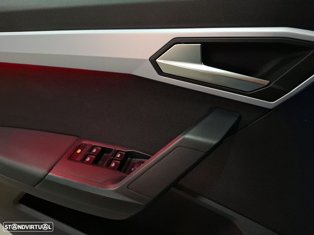 SEAT Arona 1.0 TSI FR - 22