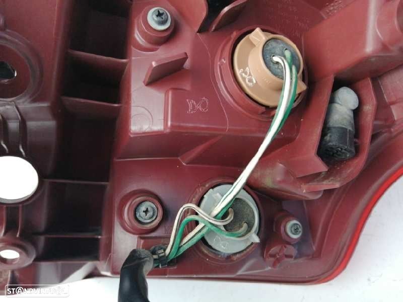 FAROLIM TRASEIRO ESQUERDO TOYOTA RAV 4 IV 2015 -8156142171 - 3