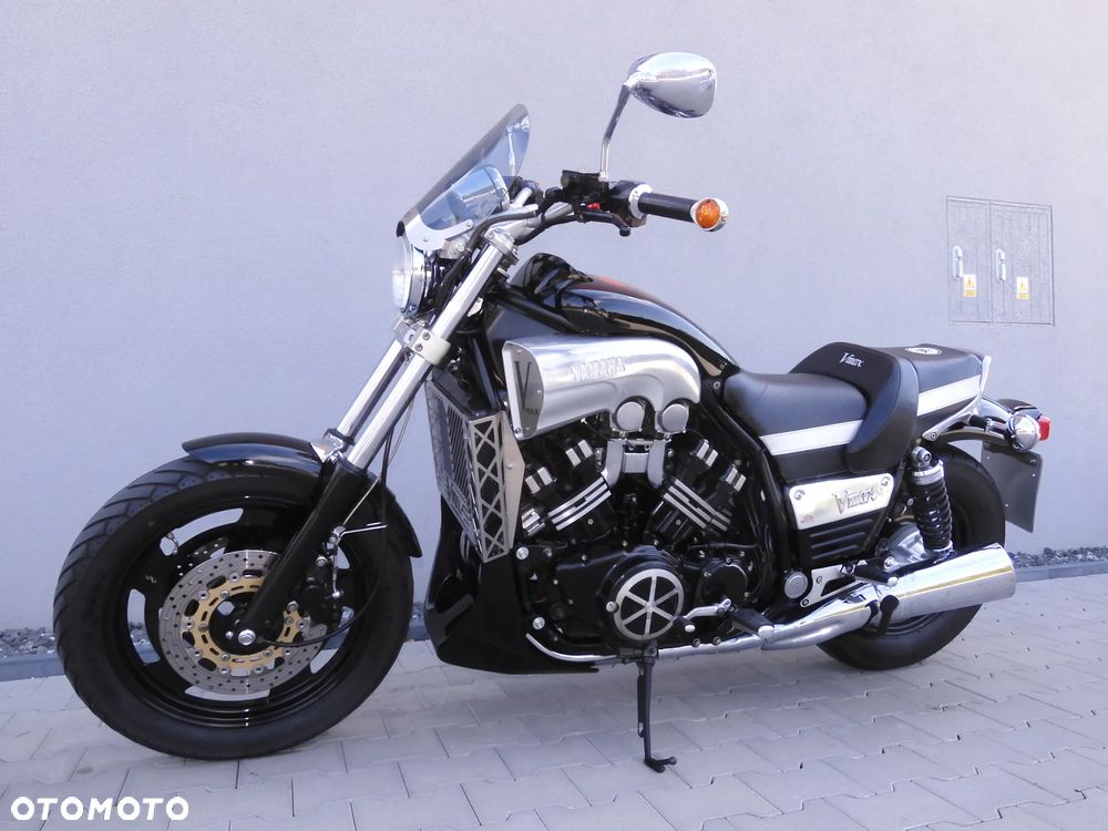 Yamaha V-MAX - 22