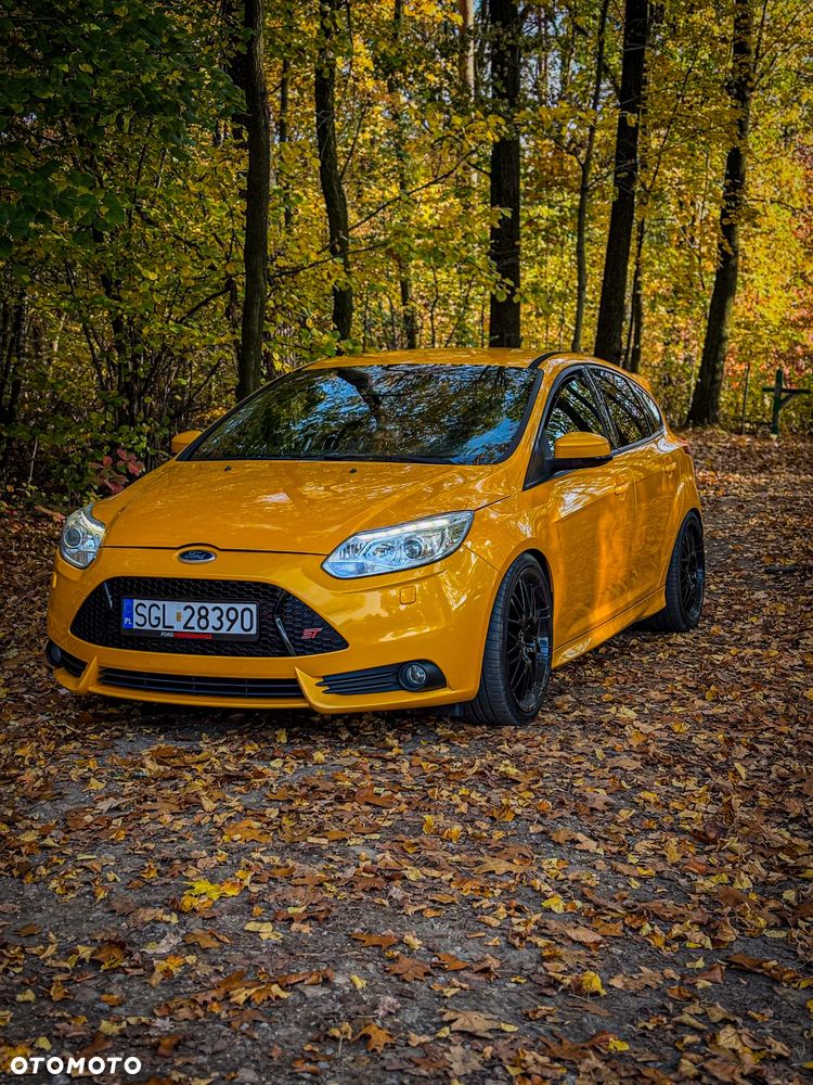 Ford Focus 2.0 EcoBoost ST - 1
