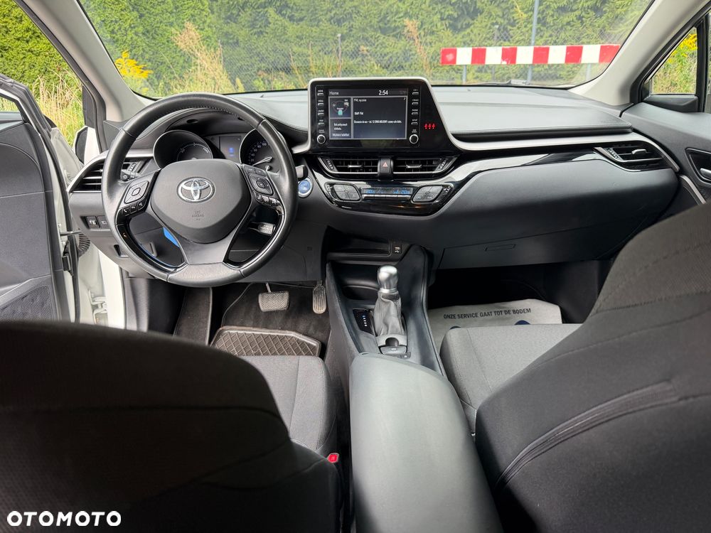 Toyota C-HR Business-Edition - 24
