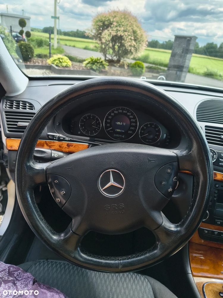 Mercedes-Benz Klasa E - 26