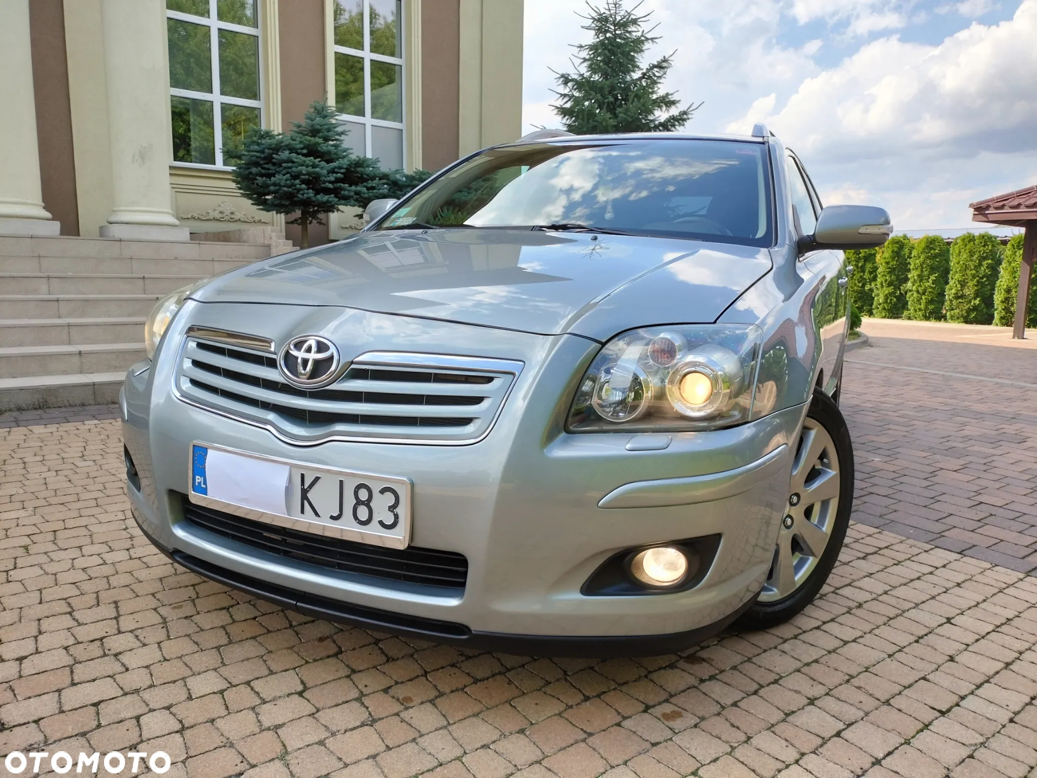 Toyota Avensis 2.0 D-4D Sol+NAVI - 33