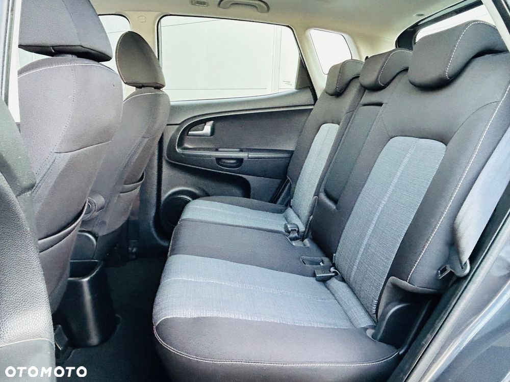 Kia Venga 1.6 L - 18