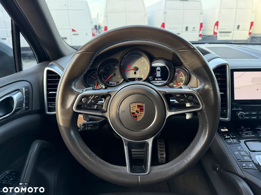 Porsche Cayenne S Tiptronic S - 11