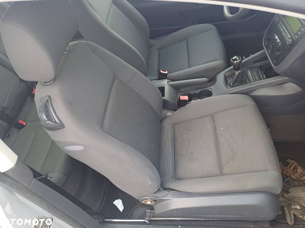 FOTELE KOMPLET LEWY PRAWY KANAPA TYŁ + BOCZKI VOLKSWAGEN GOLF V 3D - 5