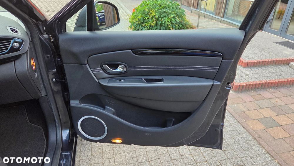 Renault Scenic 1.6 16V 110 TomTom Edition - 31