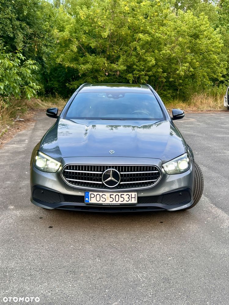 Mercedes-Benz Klasa E 300 de AMG - 4