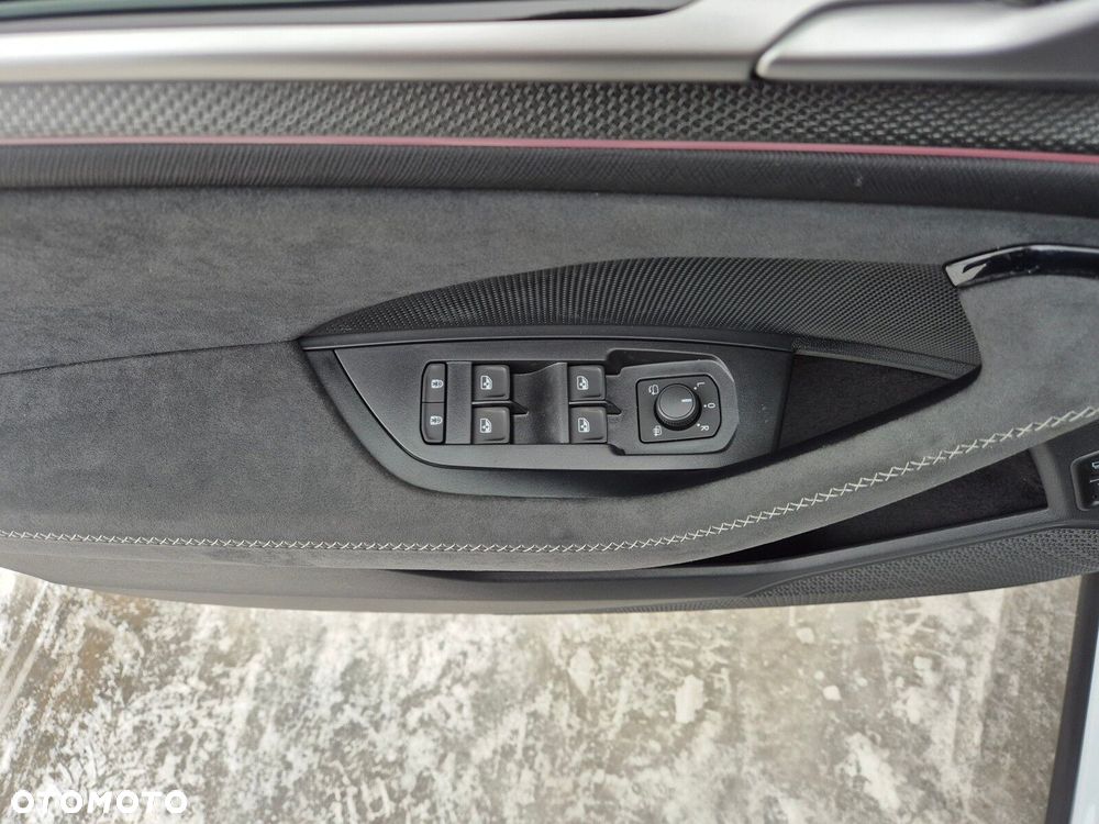 Skoda Kodiaq 1.5 TSI iV PHEV 4x2 Sportline DSG - 17