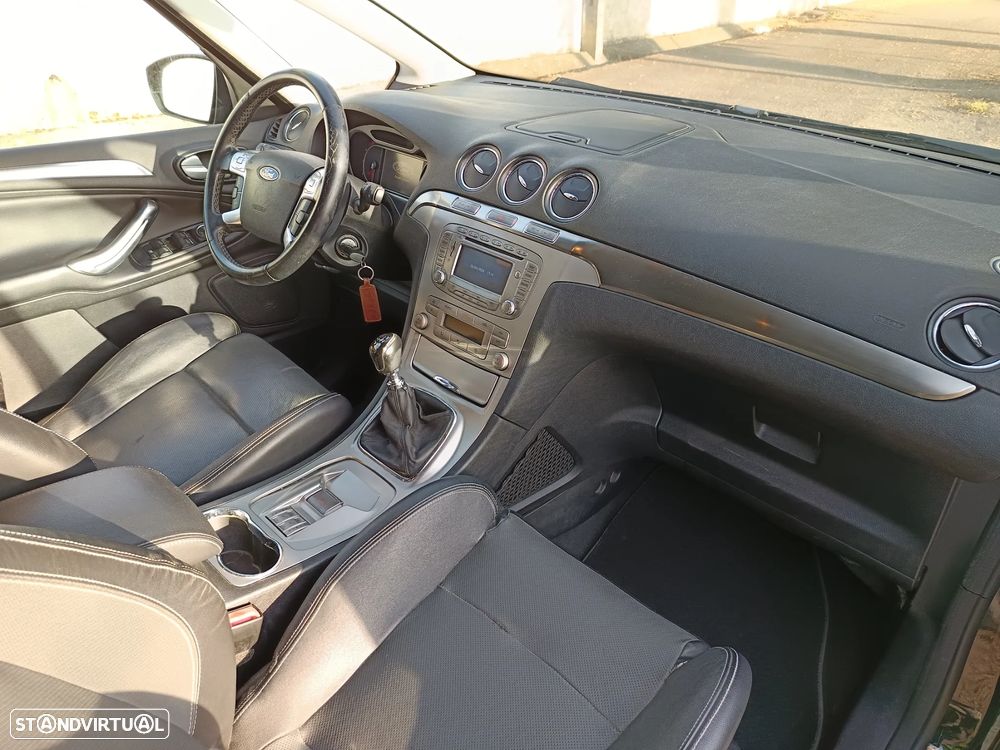 Ford S-Max 1.8 TDCi Titanium 7L - 16