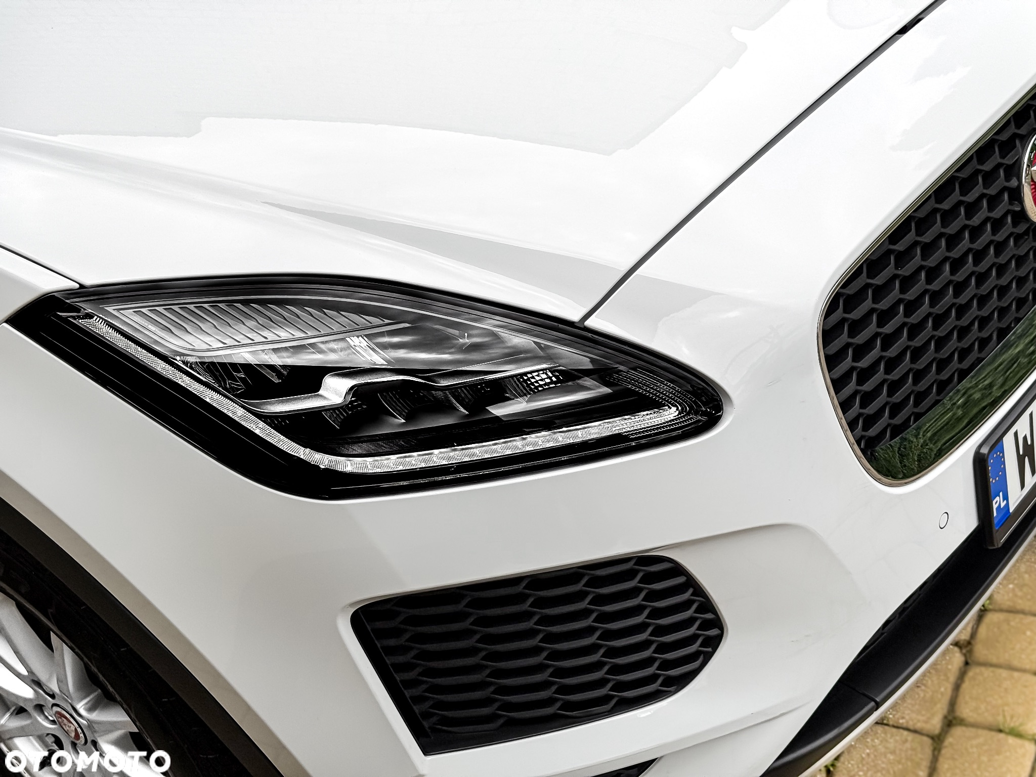 Jaguar E-Pace - 2