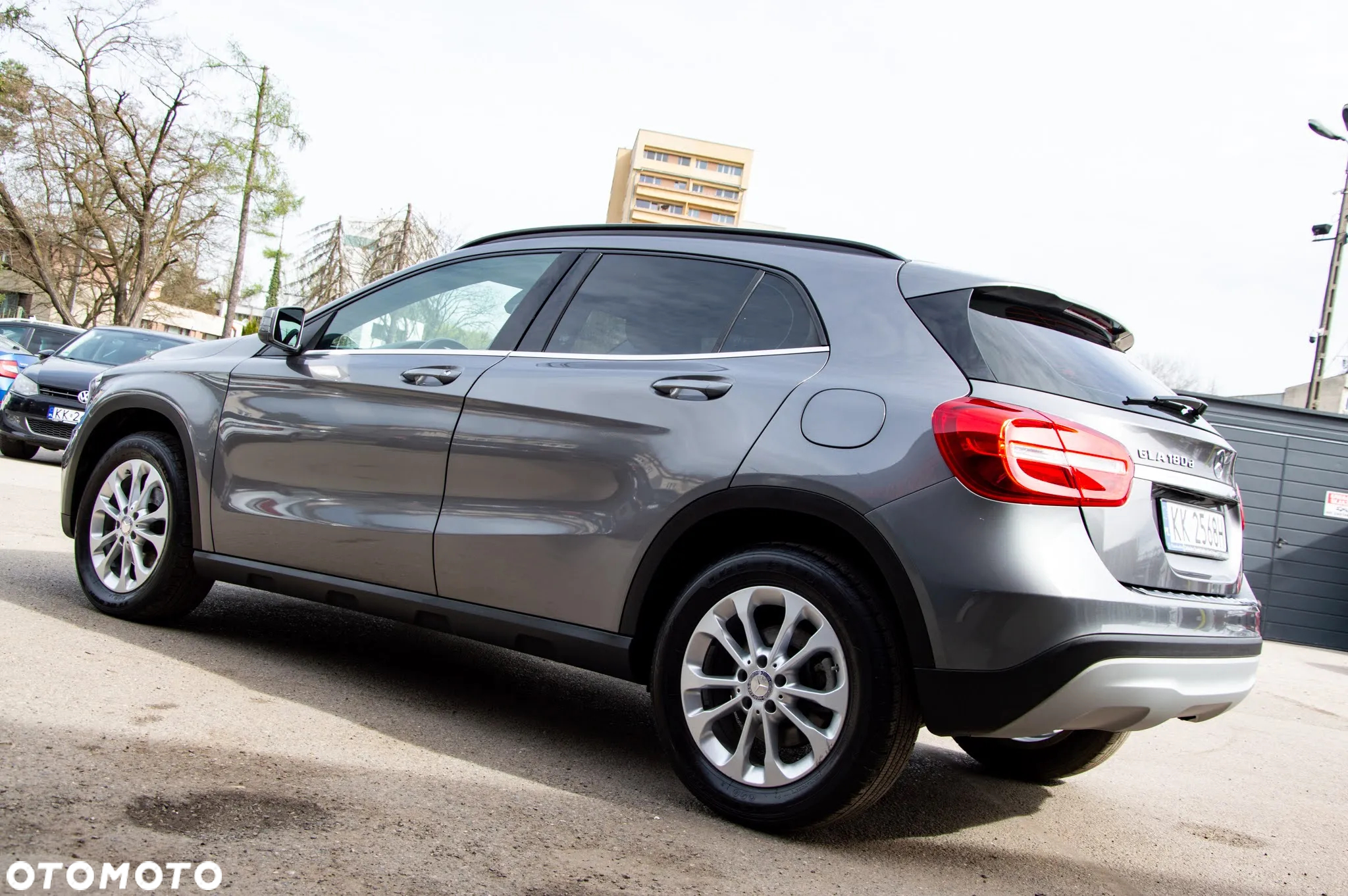 Mercedes-Benz GLA 180 d 7G-DCT - 22