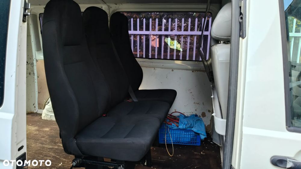 Volkswagen Transporter - 18