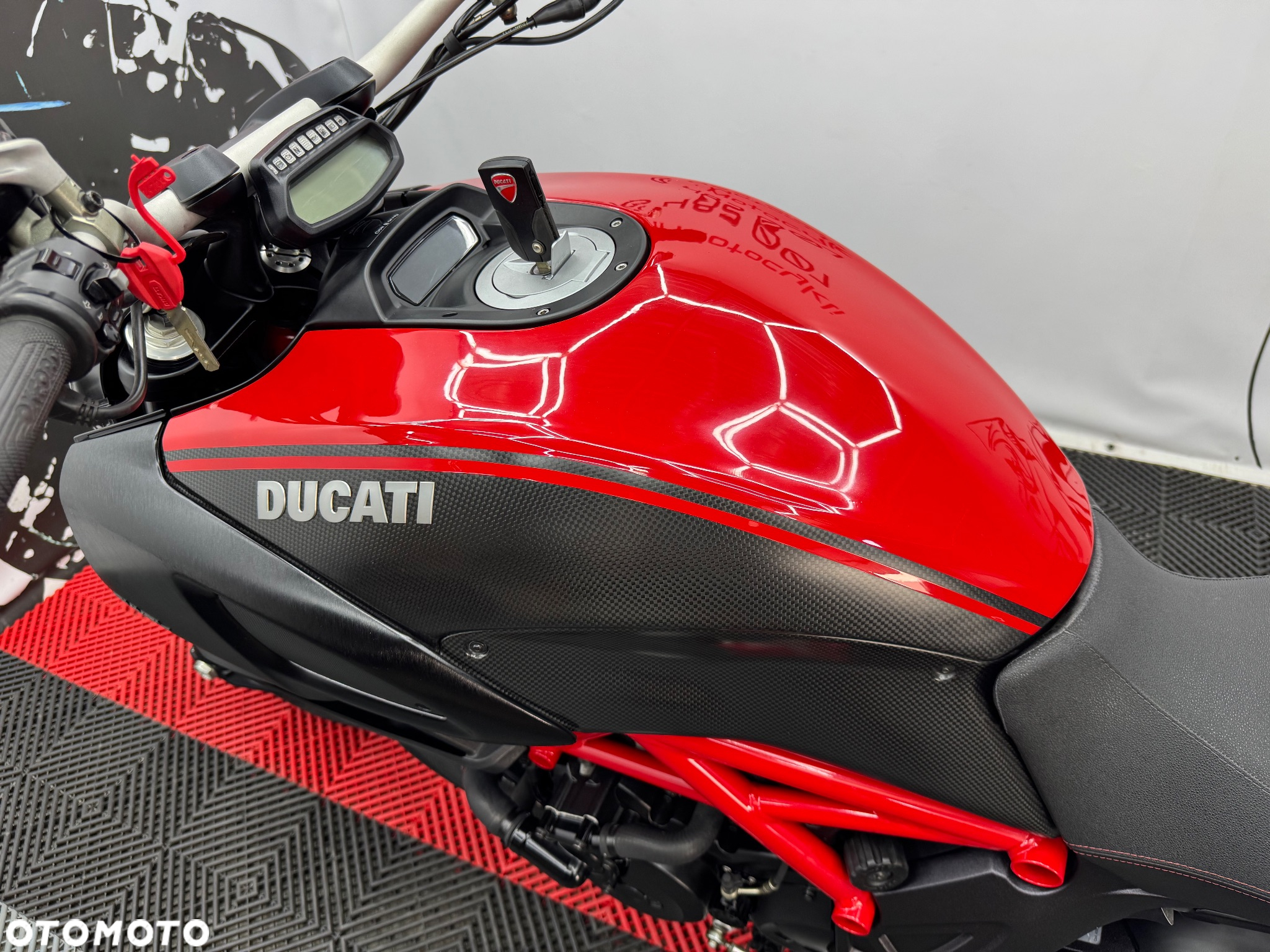 Ducati Diavel - 19
