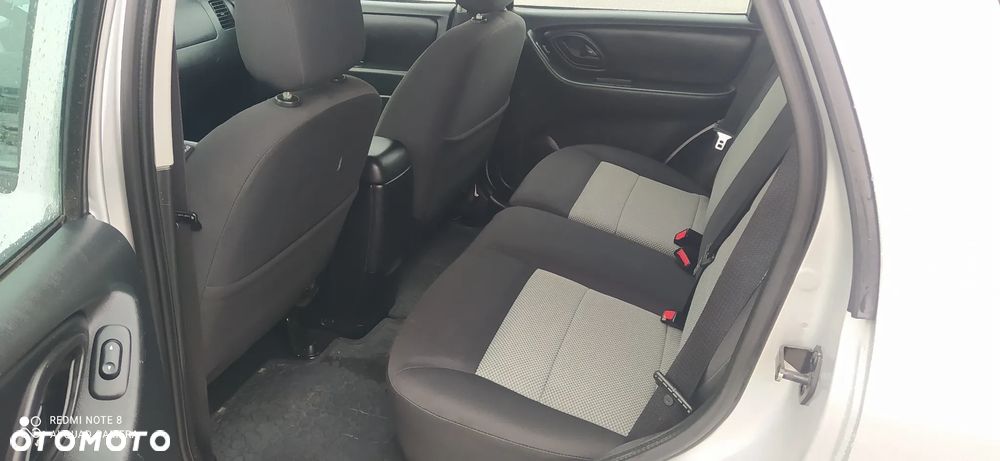 Ford Maverick 2.3 - 10