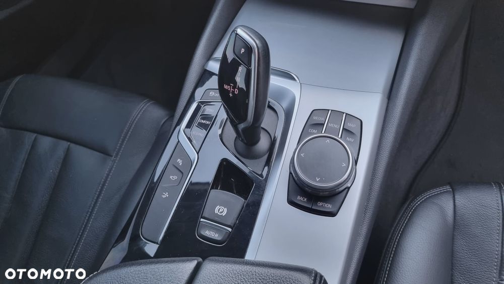 BMW 6GT 620d Luxury Line sport - 19