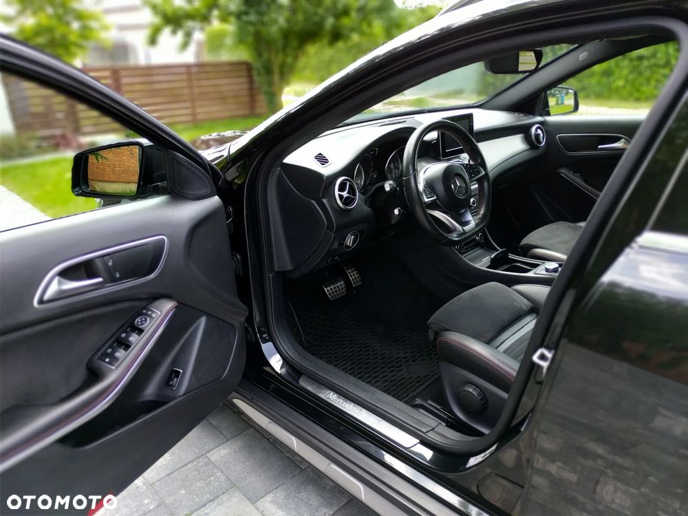 Mercedes-Benz GLA - 6