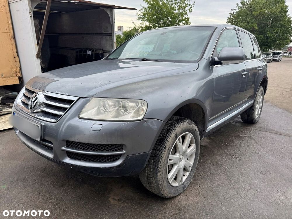 VW TOUAREG I ZDERZAK PRZÓD PRZEDNI LD7Z - 15