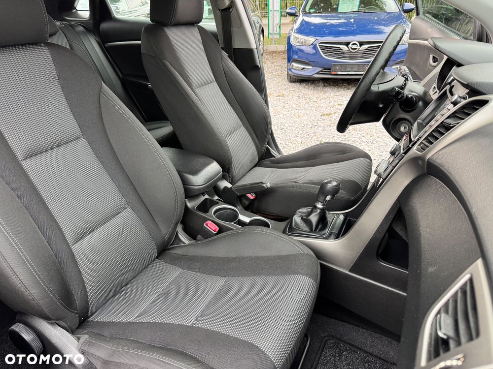 Hyundai i30 - 21