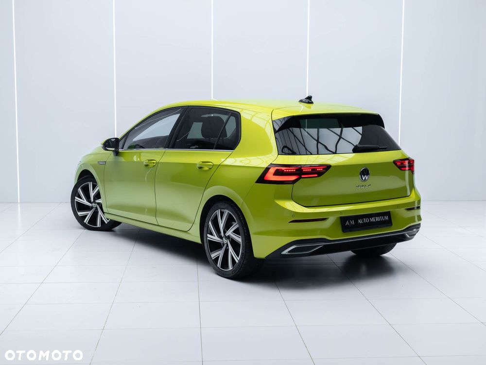 Volkswagen Golf - 10