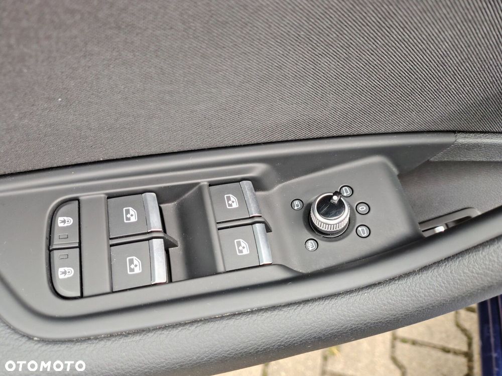 Audi A4 Limousine - 28