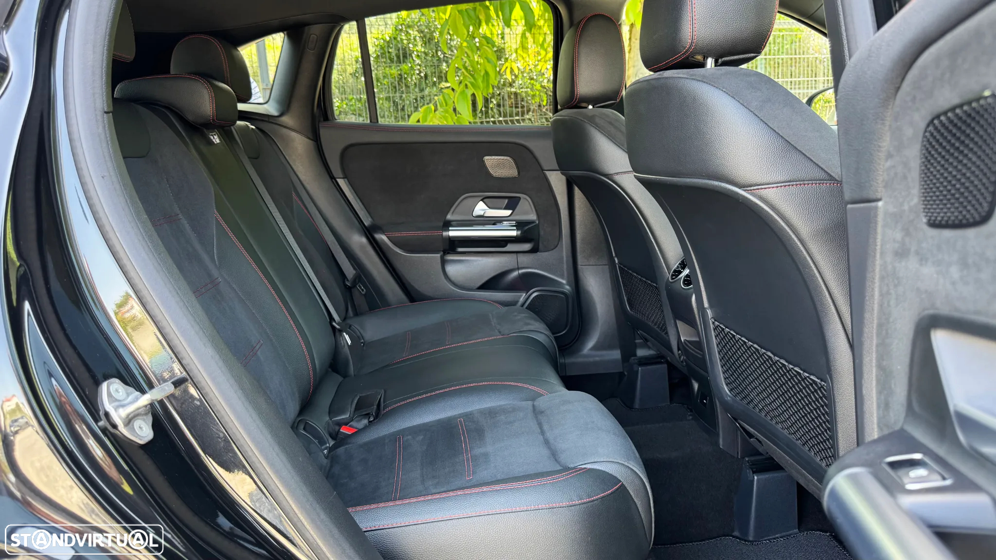 Mercedes-Benz GLA 250 e AMG Line - 36