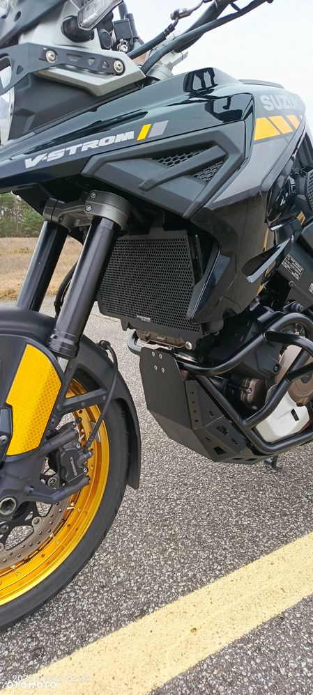 Suzuki V-STROM