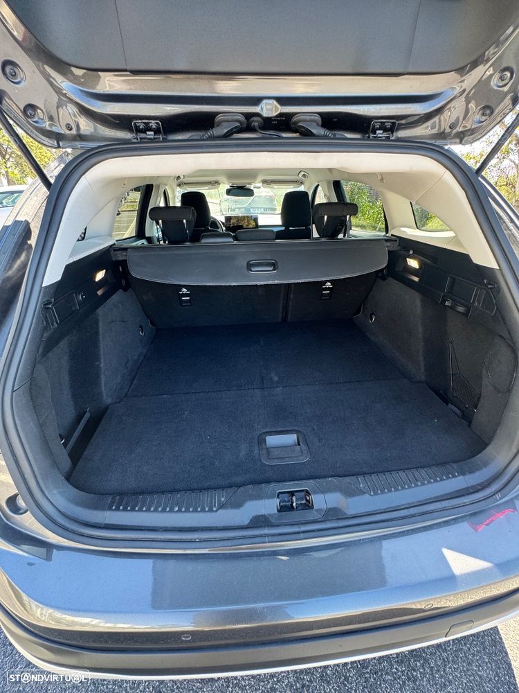 Ford Focus SW 1.0 EcoBoost MHEV Active X - 24